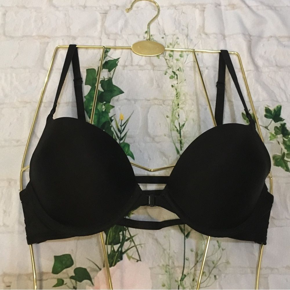 Victoria’s Secret 32C Bra black push up adjustable strappy back new without tags